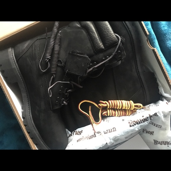 timberland 40 below black shearling